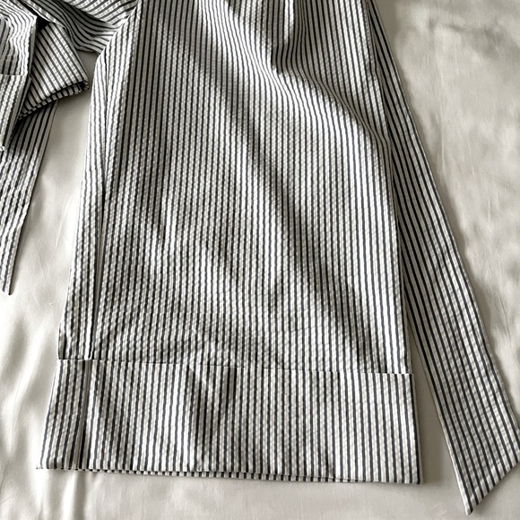 1901 Blue & White Striped Crop Seersucker Jumpsuit (size 10) - Picture 6 of 6